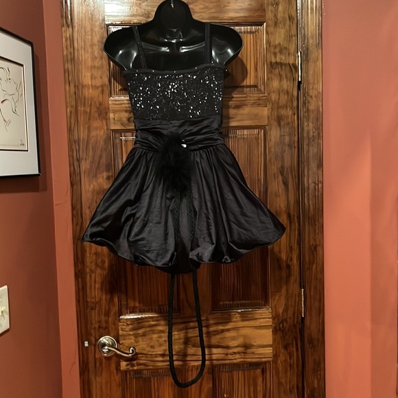 Black Cat Halloween Costume - Picture 5 of 14